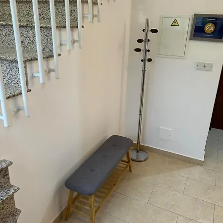 Alkiviades Vila Theletra