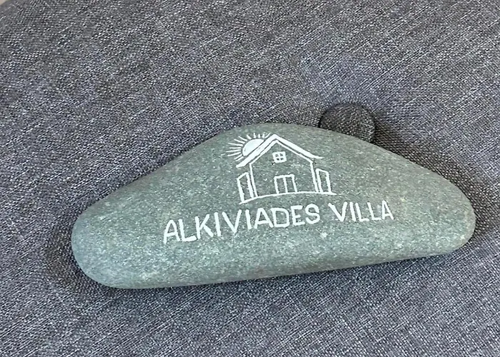 Alkiviades * Theletra